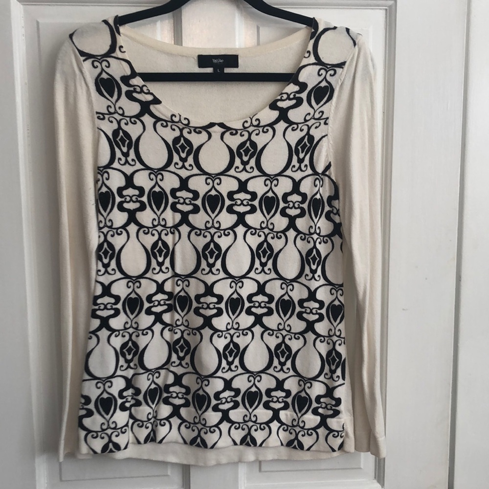 Black & white patterned Mossimo sweater